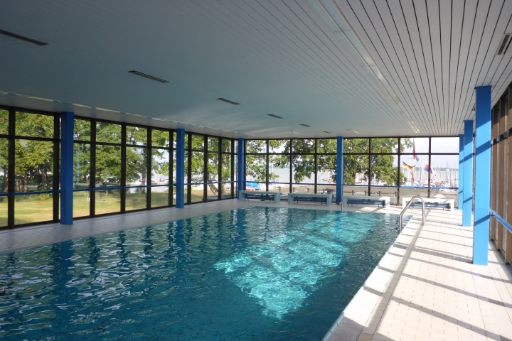 Das Schwimmbad ist derzeit bedauerlicherweise wg. Renovierung/Sanierung nicht verfügbar.