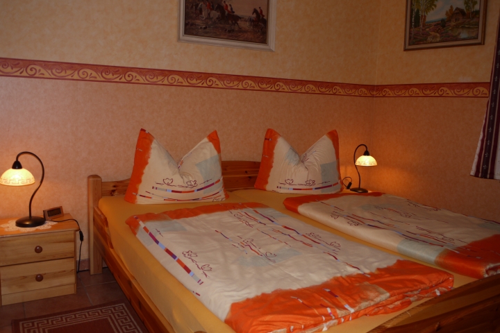 Schlafzimmer 2 - EG.
