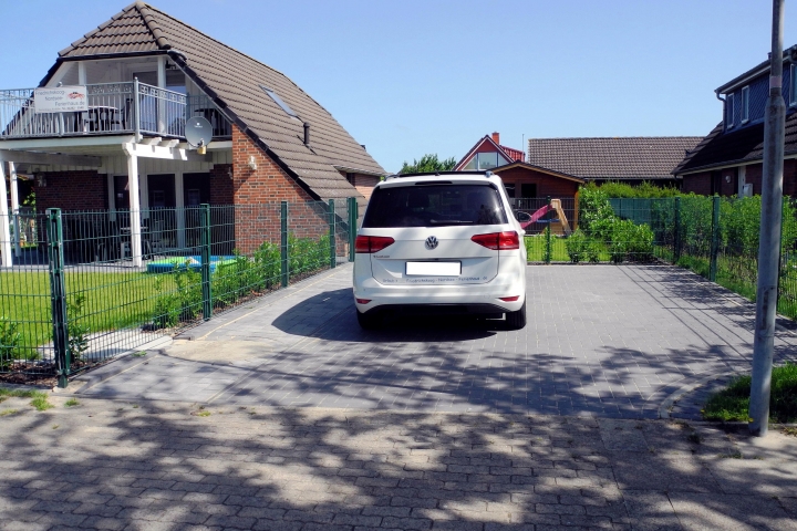 Parkplatz - Ferienhaus Krabbe in Friedrichskoog-Spitze