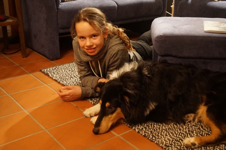 Hunde sind willkommen! Für Kinder stehen viele Bücher und Spiele zur Verfügung