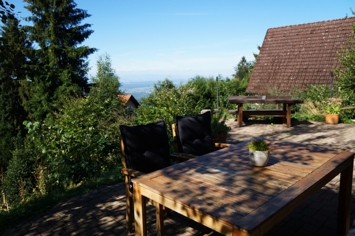 Blick talwärts von der Terrasse