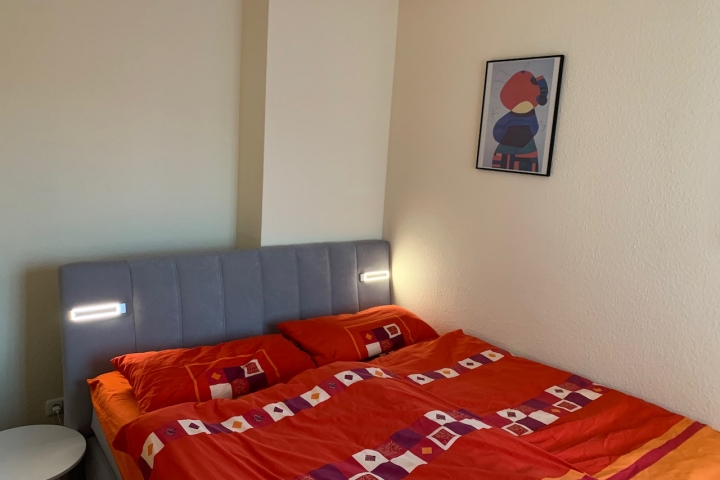 ...das Schlafzimmer