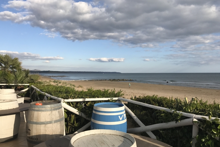 das Restaurant Da Vittorio in  Porto Palo im  Ort nebenan
