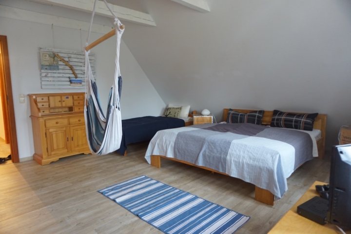 App.3 Schlafzimmer mit Doppel/und Einzelbett