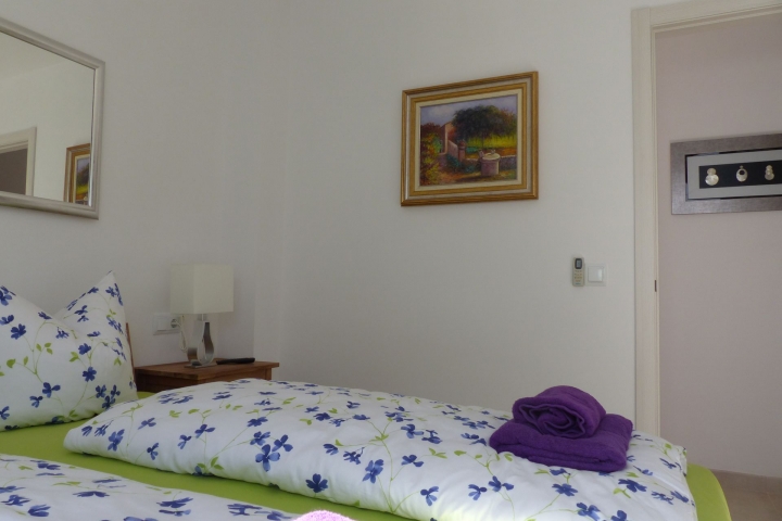 Schlafzimmer 1 EG