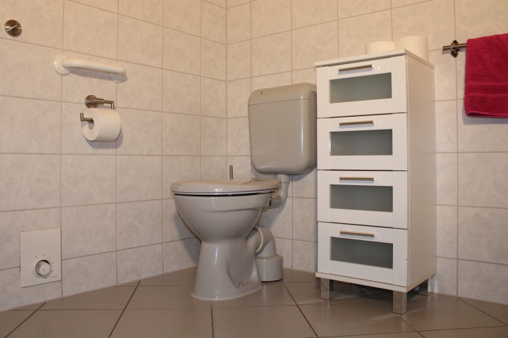 FeHaus lila - Bad, Toilette