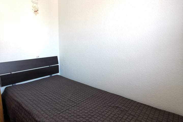 Kinderzimmer mit Einzelbett