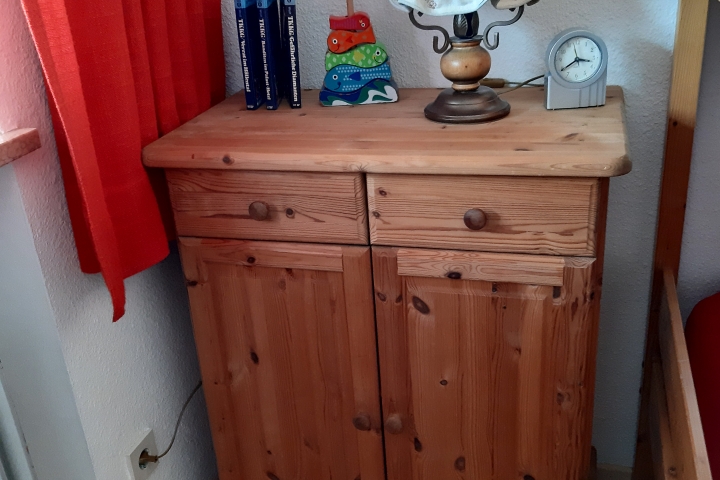 Kinderzimmer - Spieleschrank :-)