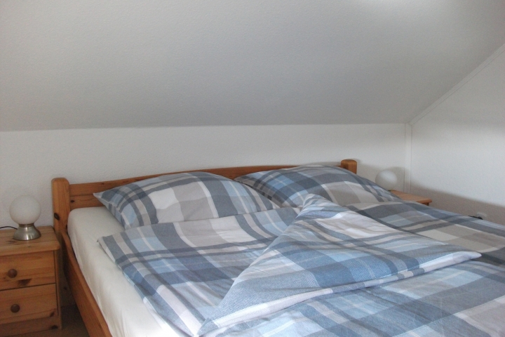 Schlafzimmer mit Doppelbett FeWo