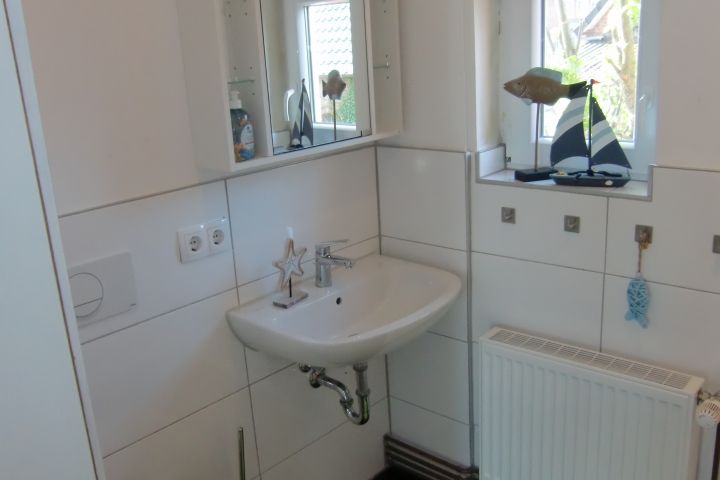 Bad 2 EG mit Dusche