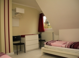 Schlafzimmer1 F2