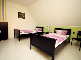 Schlafzimmer2 F2