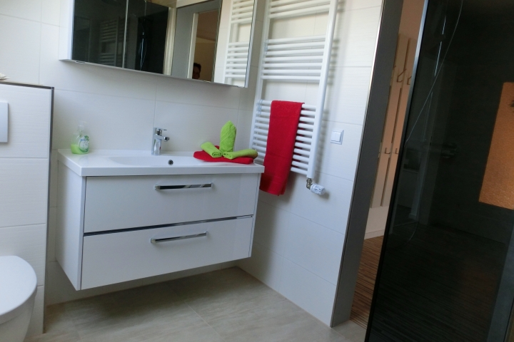 Bad mit Dusche