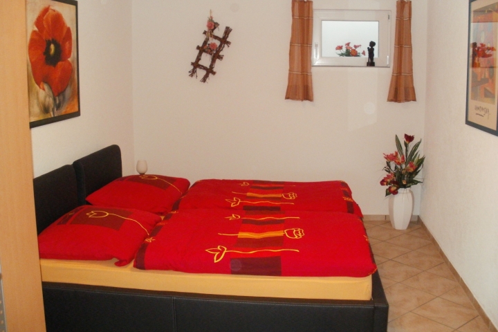 Doppelzimmer mit Schachtfenster