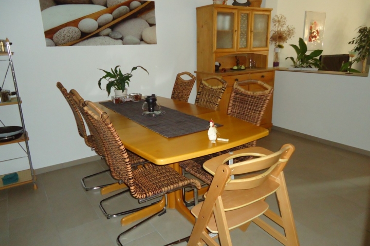 offenes Esszimmer