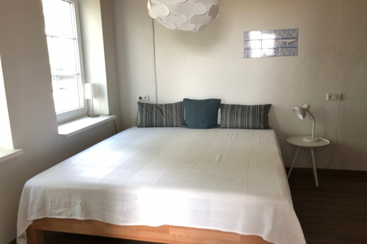 Schlafzimmer 1 