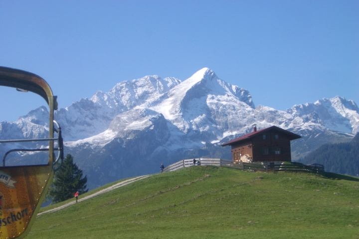 am Eckbauer mit Blick auf Alpspitze