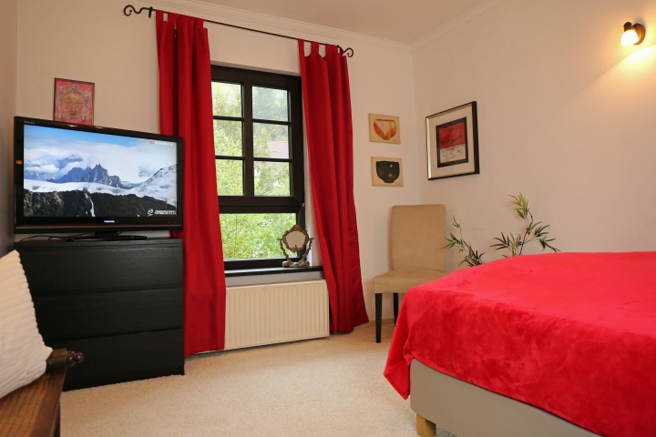 2. Schlafzimmer