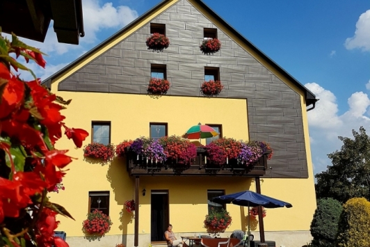 Ferienwohnungen Am Schlössel Ferienwohnungen Am Schlössel