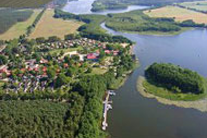 Direkt am See