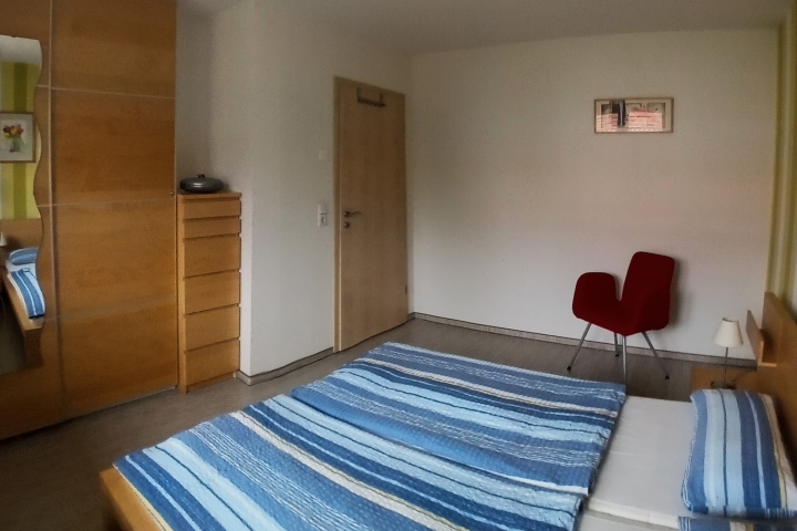 Schlafzimmer 2
