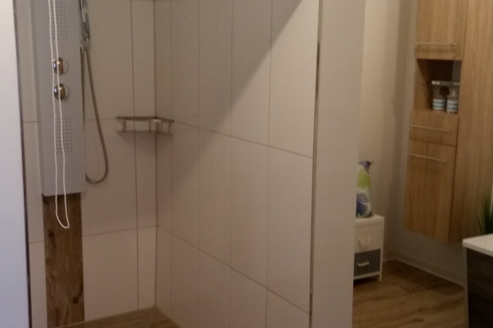 Regendusche mit Duschrollo 