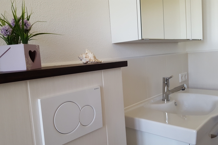 Ferienwohnung 4 bis 8 Personen
Badezimmer 1
Ferienhof-Günterfürst Erbach im Odenwald