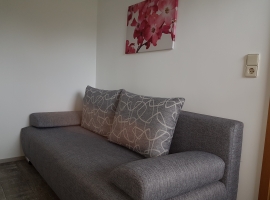 Ferienwohnung 4 bis 8 Personen
zum Schlafzimmer 2 angrenzendes Zimmer mit Schlafcouch für 2 Personen
Ferienhof-Günterfürst Erbach im Odenwald