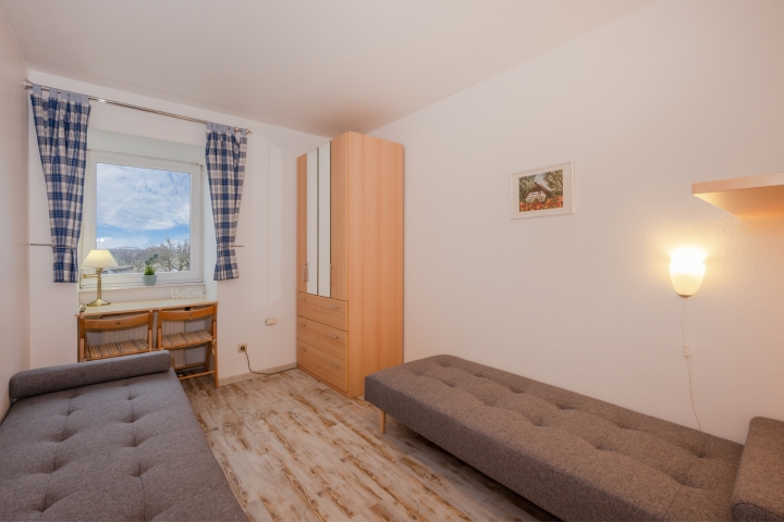 Gästezimmer, nur Typ B,die Couch wird zum Queensize-Bett