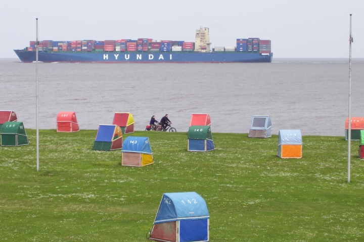 Grünstrand in Otterndorf mit Blick auf die Elbe.