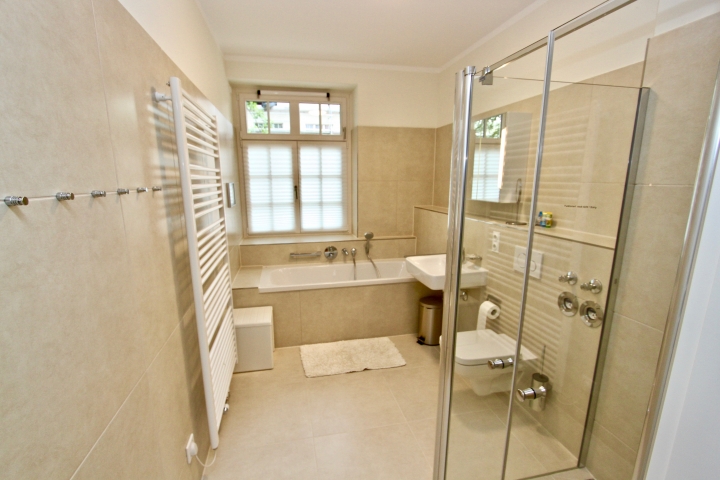 Badezimmer 1