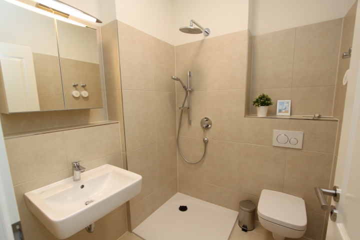 Badezimmer 2