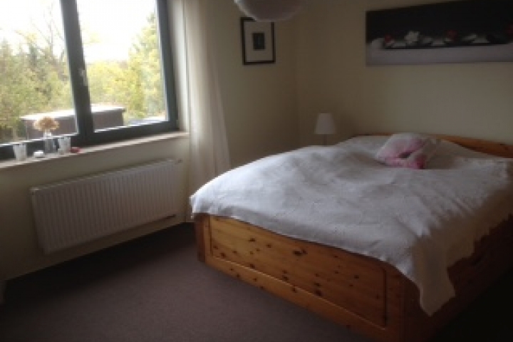Schlafzimmer 1