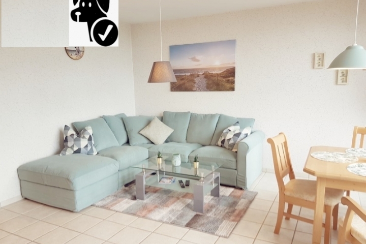 Wohnzimmer mit Eck-Sofa