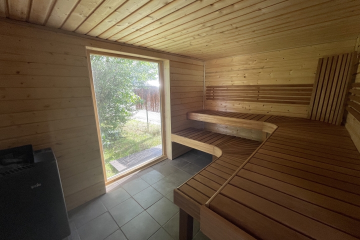 Sauna für bis zu 12 Personen