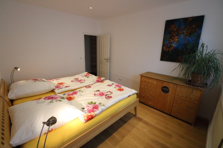 Schlafzimmer 2