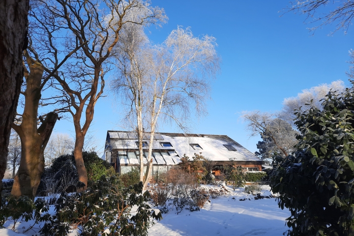 Das Haus und der Garten auch im Winter ein Traum.