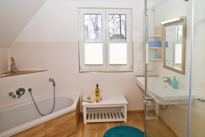 Badezimmer 1. OG
