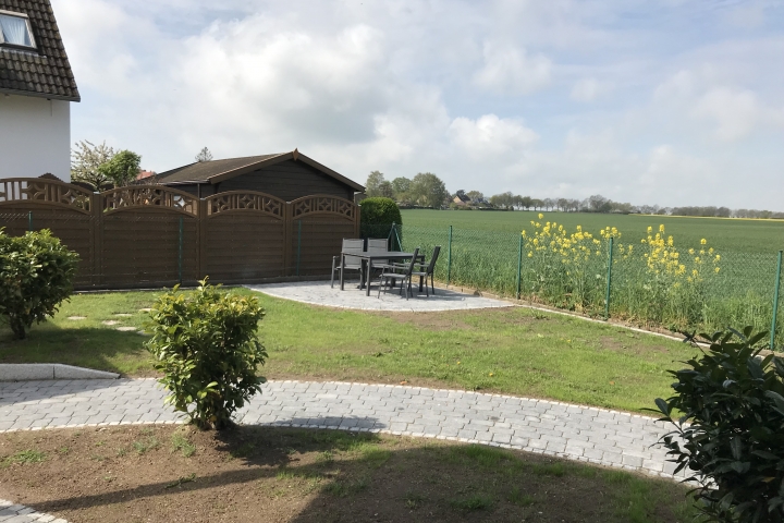 Haus Holiday Dahme/ Ostsee: Terrasse Wohnung Holiday 2