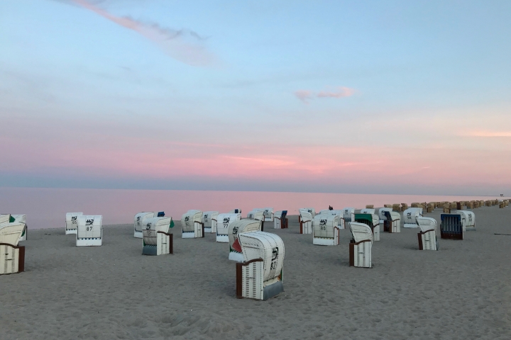 Haus Holiday Dahme/ Ostsee: Abendstimmung am Strand Wohnung Holiday 1