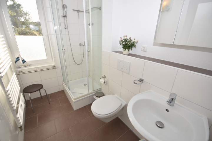 Haus Holiday Dahme/ Ostsee: Badezimmer Wohnung Holiday 1