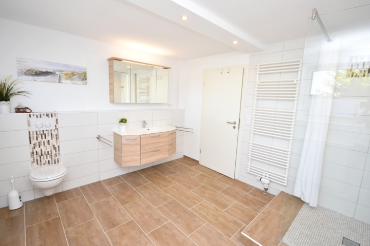 Haus Holiday Dahme/ Ostsee: Badezimmer Wohnung Holiday 5
