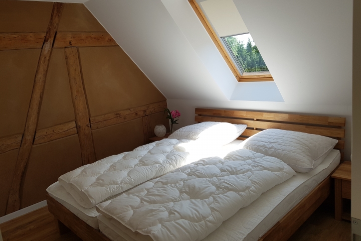 Schlafzimmer 1 mit Doppelbett