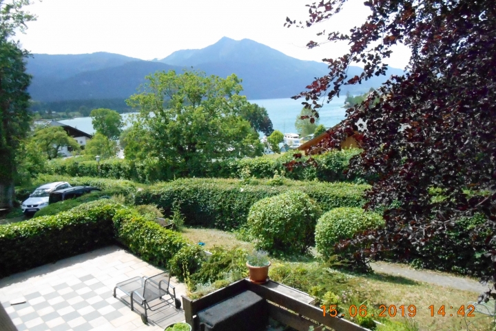 Terrasse der Ferienwohnung GILGEN mit herrlicher Aussicht auf den Wolfgangsee