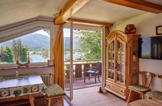 Ferienwohnungen * * *  Landhaus Gerum &middot; DACHSTEIN Komfort