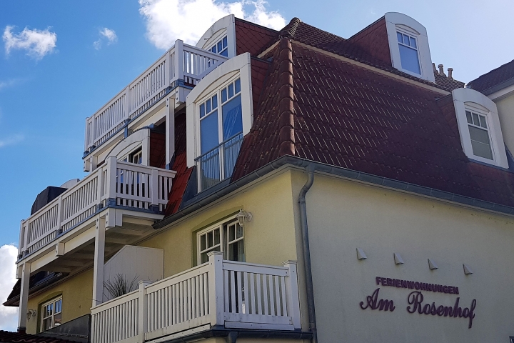 Der mittlere Balkon erwartet Sie.
