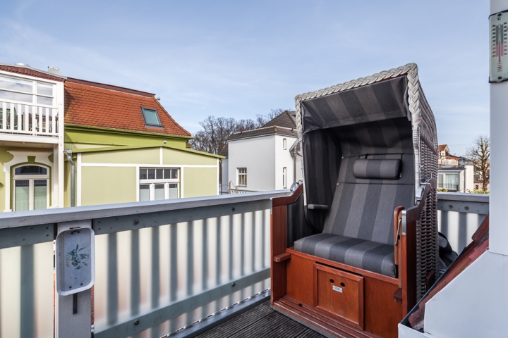 Den Strandkorb können Sie gern umstellen - je nach Wetter und Sonne.