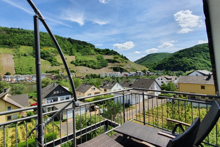 Zwei Sonnenliegen