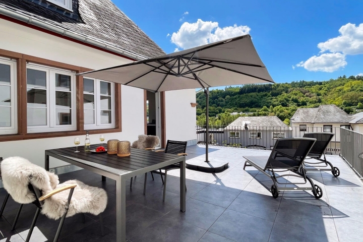 Villa 2 mit 2 Schlafzimmer, grossem Balkon und Privatsauna