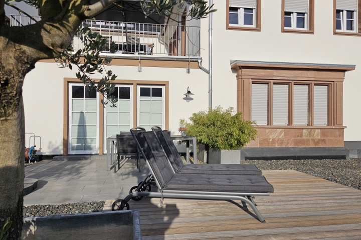 Große Terrasse der Villa 1